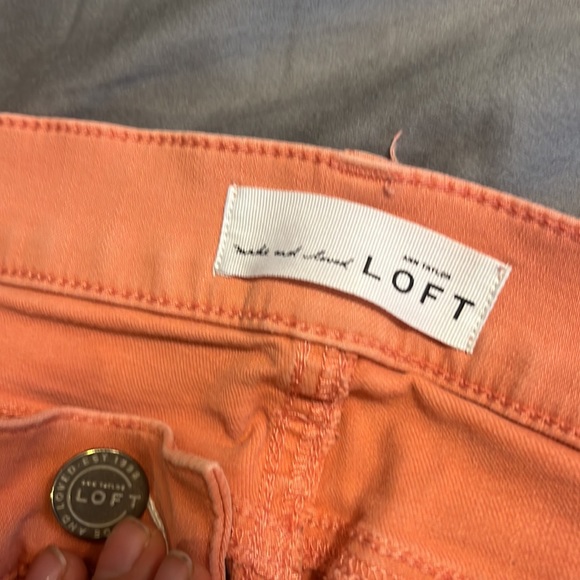 Loft Modern Skinny Jeans- salmon/pink, size 4 - Picture 3 of 4